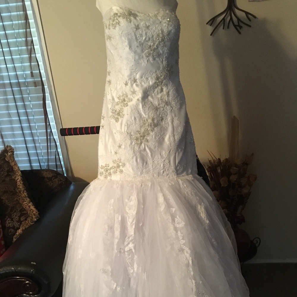 White David’s bridal wedding dress